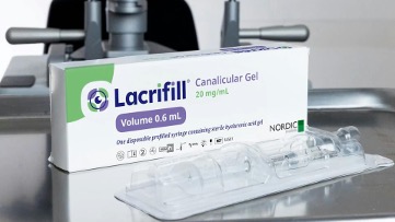 Lacrifill box and applicator